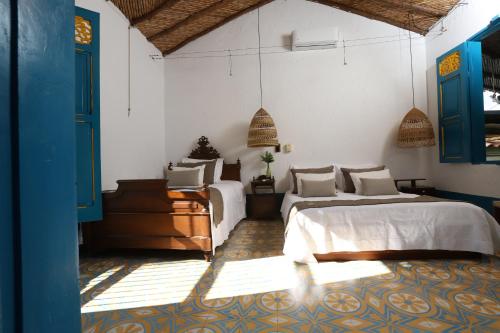 room-image
