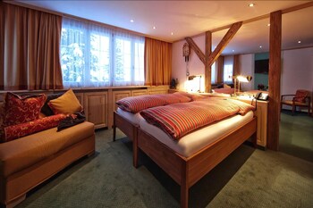 room-image