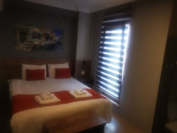 room-image