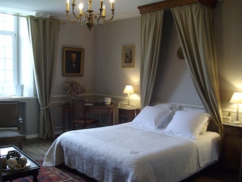 room-image
