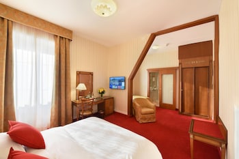 room-image