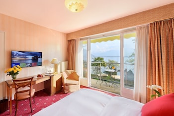 room-image