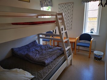 room-image