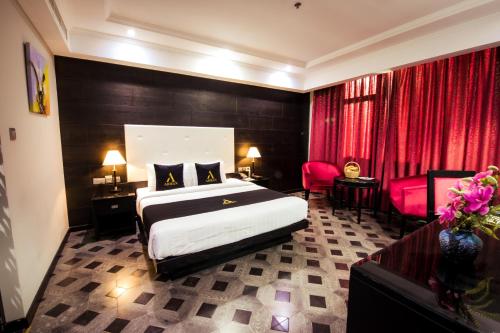 room-image