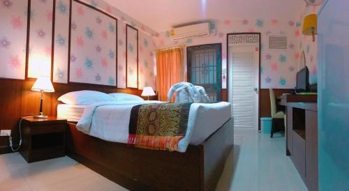 room-image