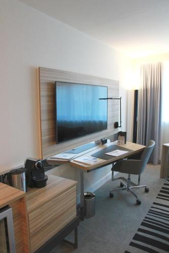 room-image