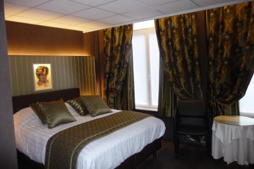 room-image