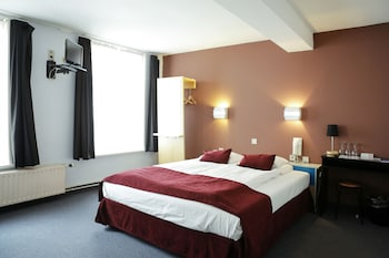 room-image