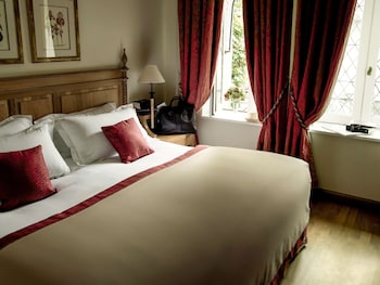 room-image
