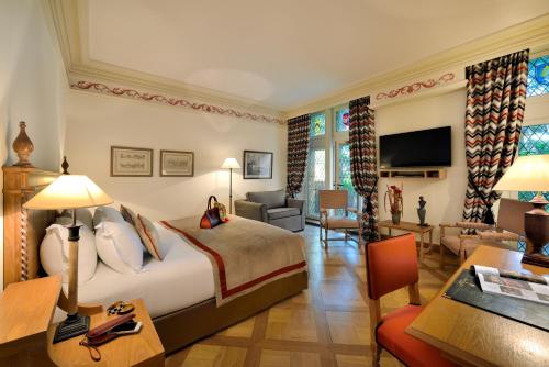 room-image