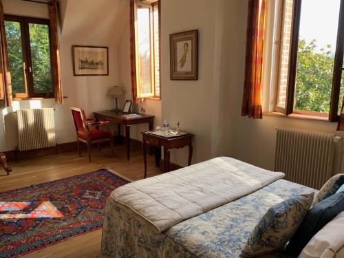 room-image