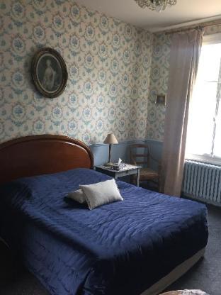 room-image