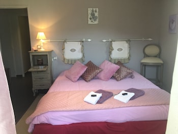 room-image