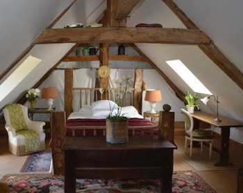room-image
