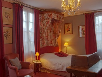 room-image