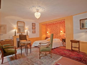 room-image