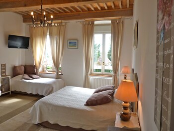 room-image