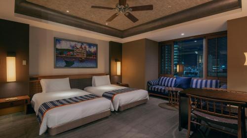 room-image
