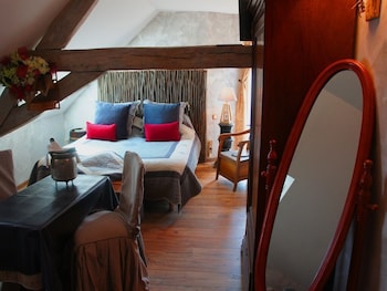 room-image