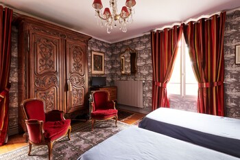 room-image