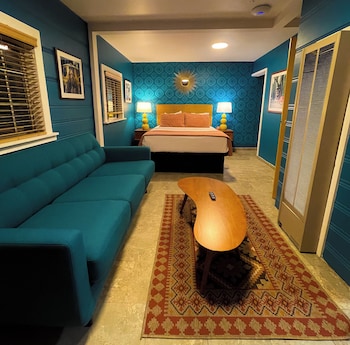 room-image