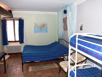 room-image