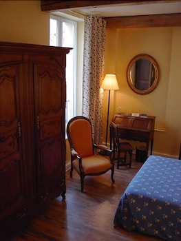 room-image