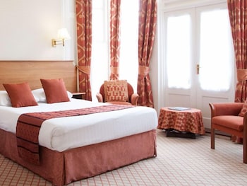 room-image