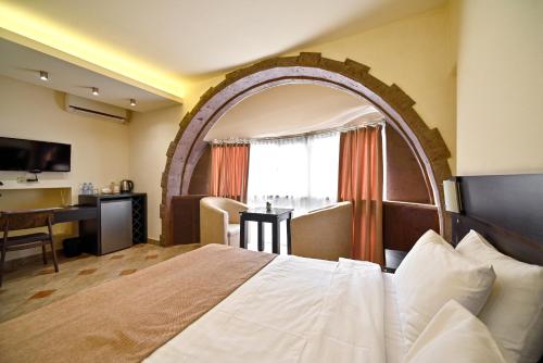 room-image