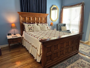 room-image