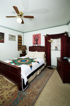 room-image