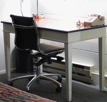 room-image