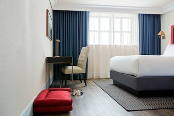 room-image