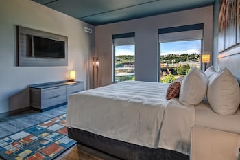 room-image