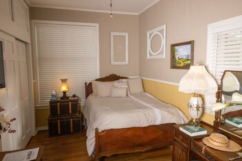 room-image