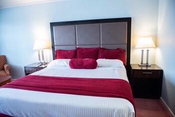 room-image