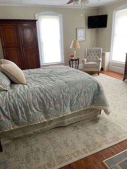 room-image