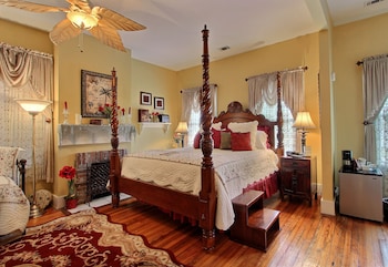room-image