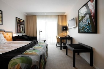 room-image