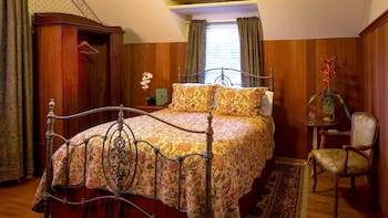 room-image