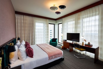 room-image