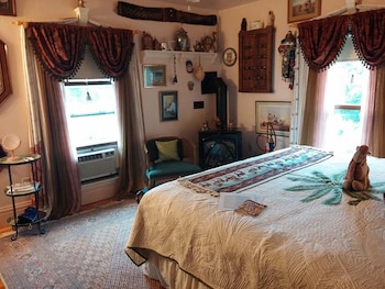 room-image