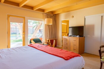 room-image