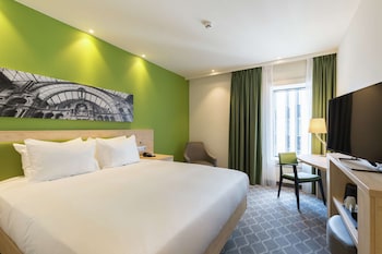 room-image