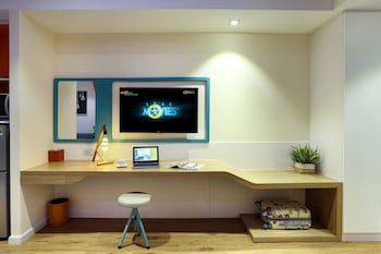 room-image