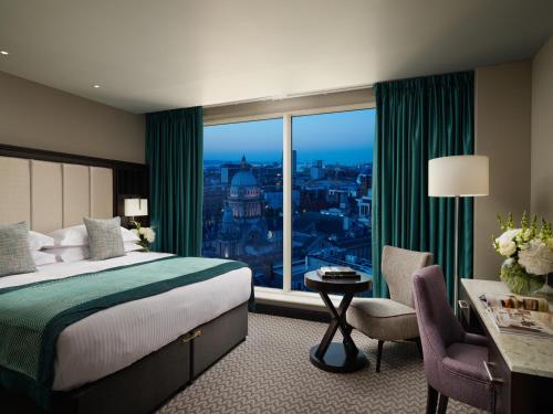 room-image