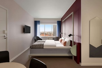 room-image