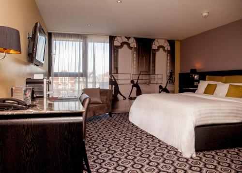 room-image