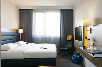 room-image