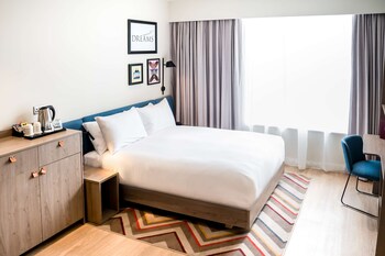 room-image